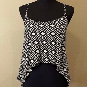 Urban Outfitters i.JOAH Cropped Geometrical Print High Low Side Tank Black White